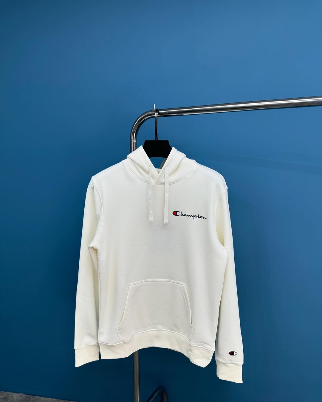 Champion Classic Logo Hoodie - White - Brand Store