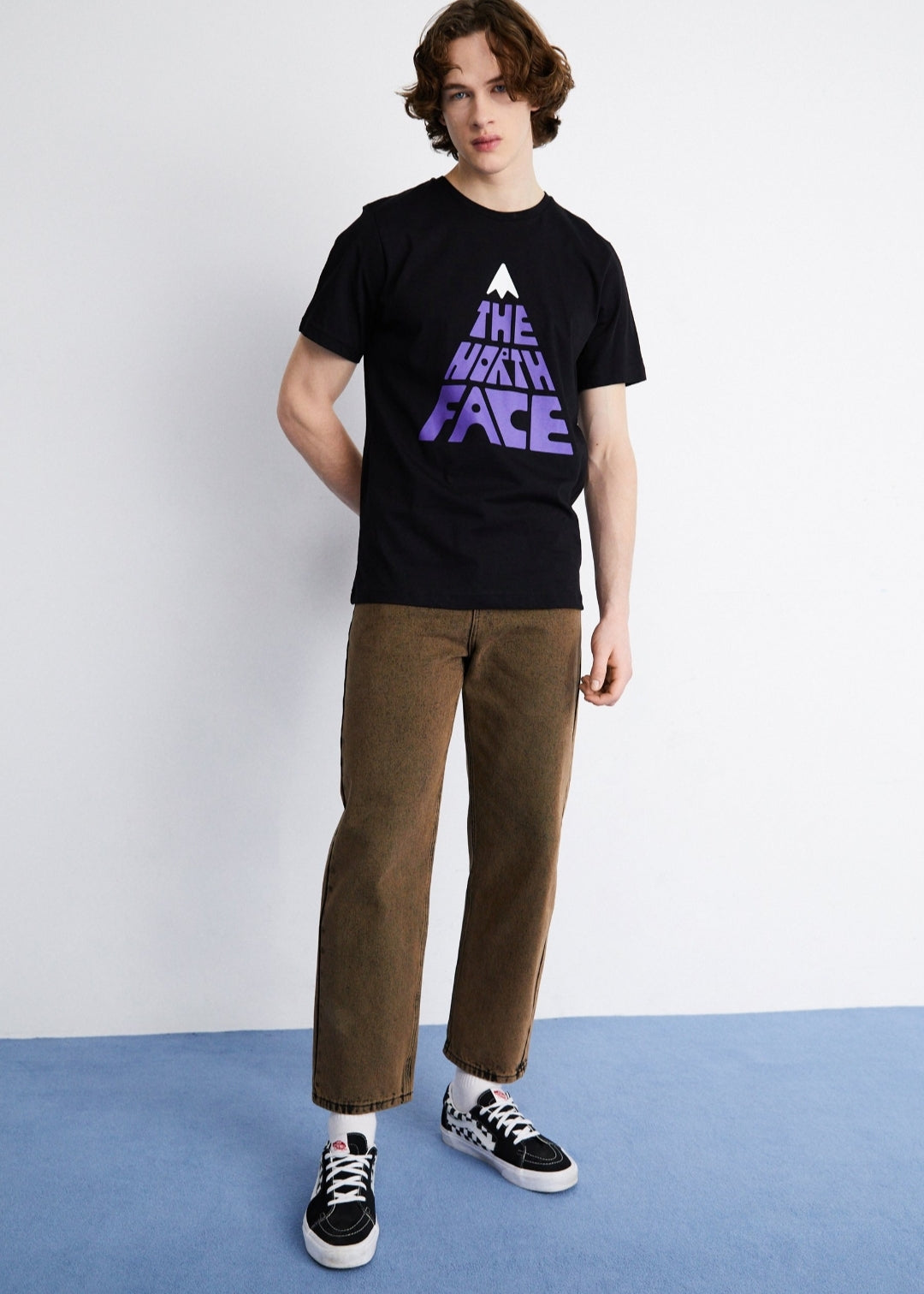 TNF Mountain Play T-Shirt- Black - Brand Store