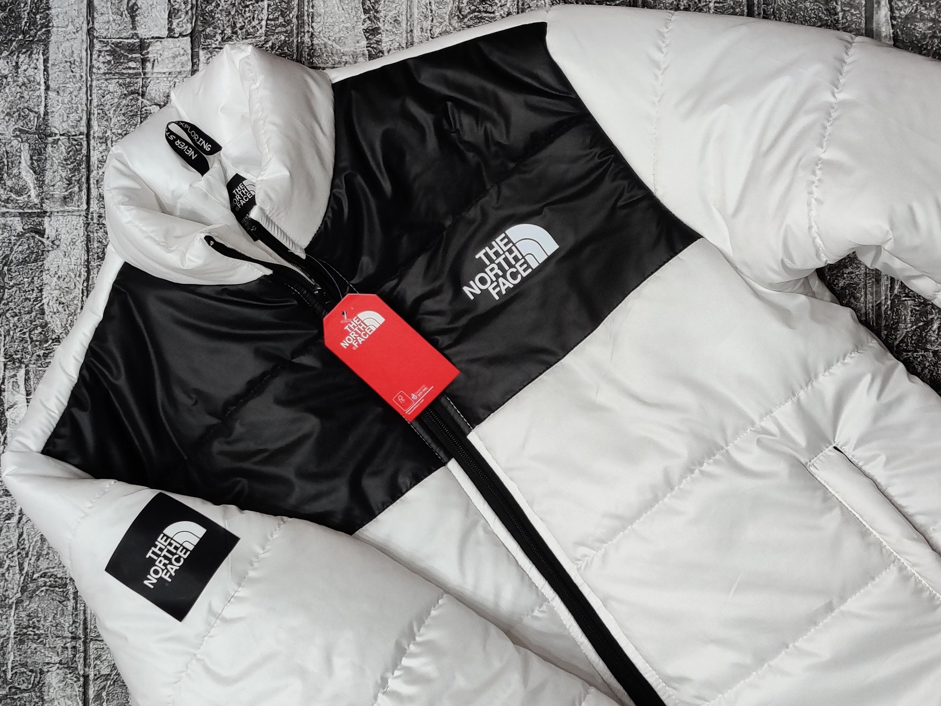 TNF Colorblock Paded Jacket - White/Black - Brand Store