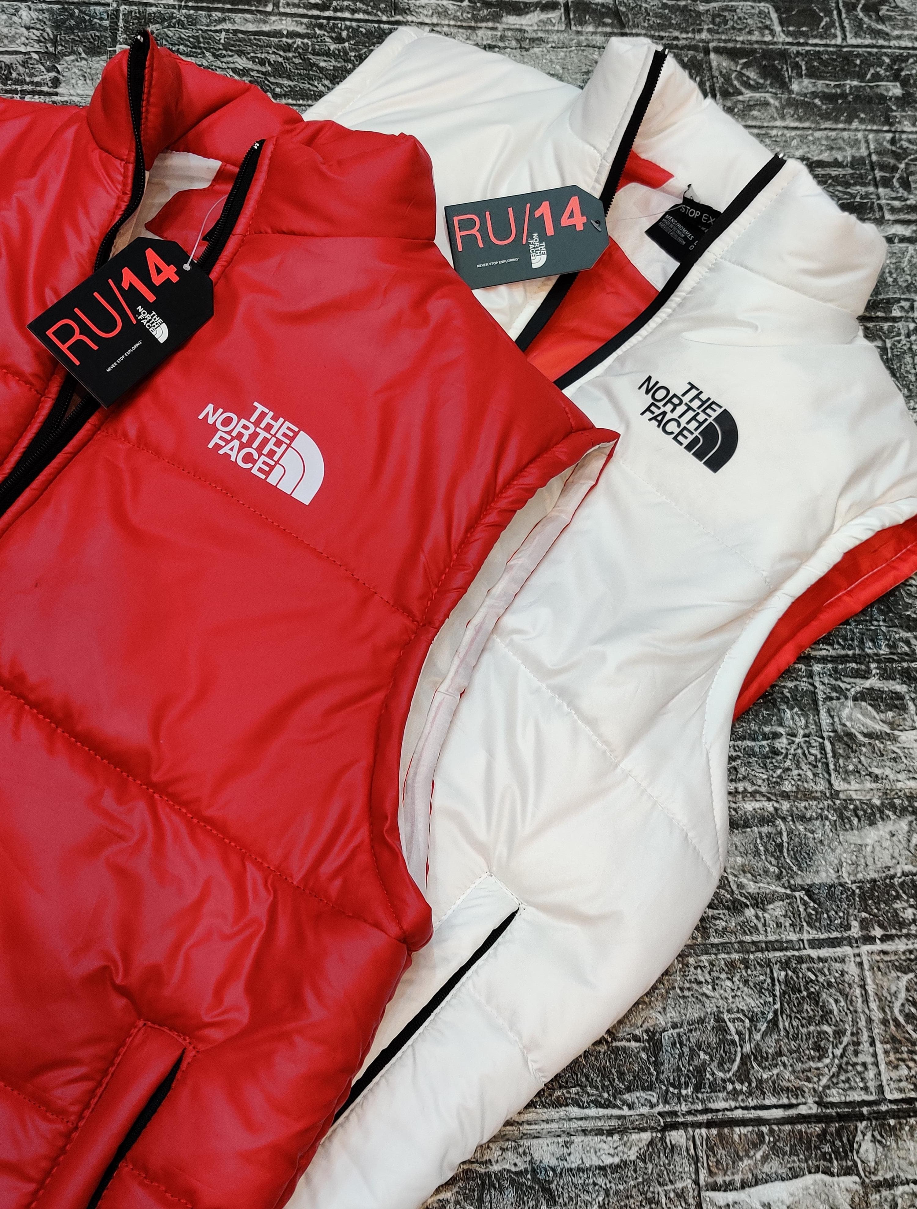 TNF Puffer Gillet Jacket - White/Red - Brand Store