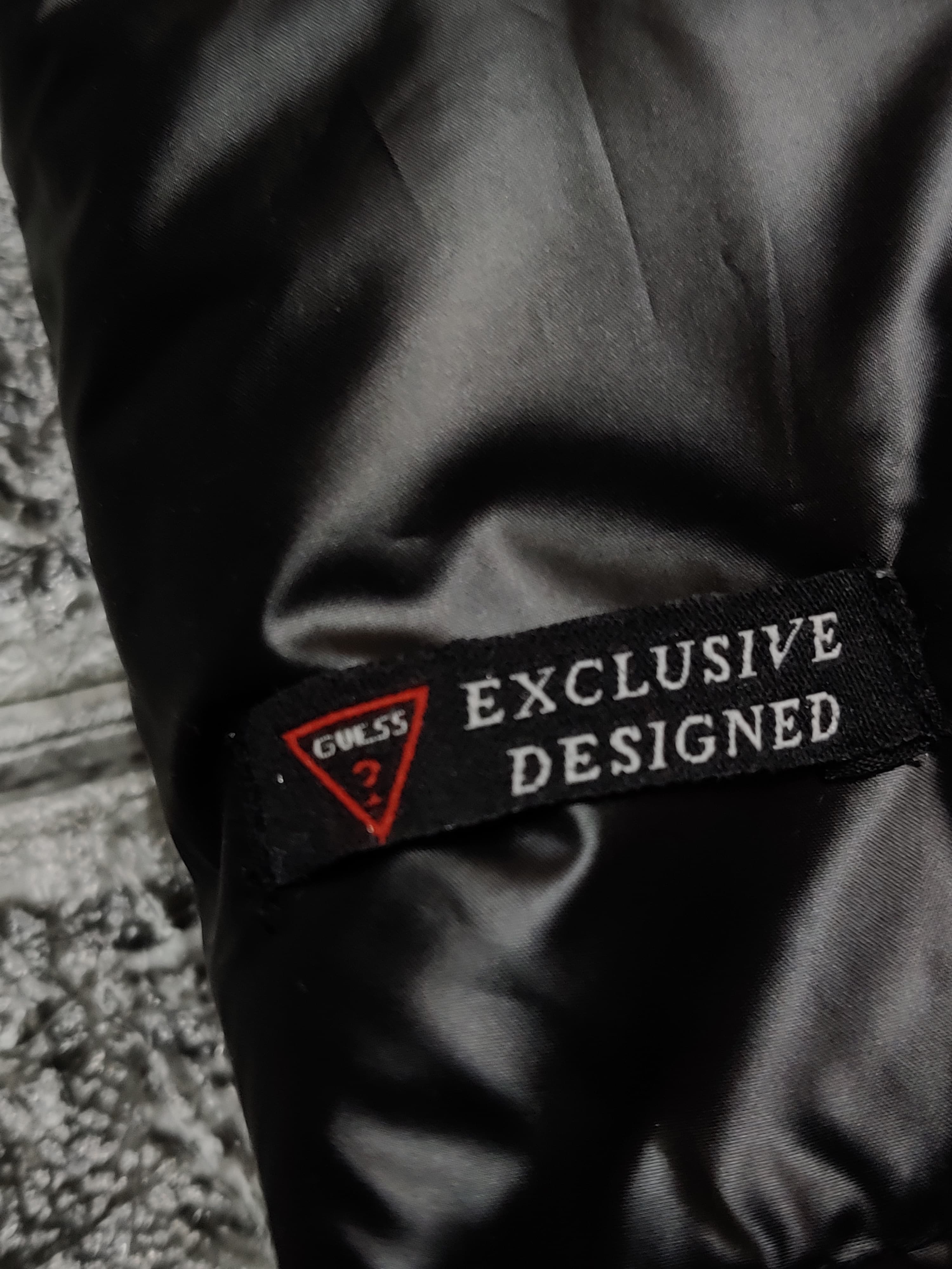 Guess Gilet Sleeveless - Black - Brand Store