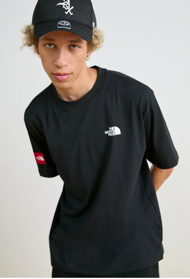 The Northface Chest Logo Tee - Black - Brand Store