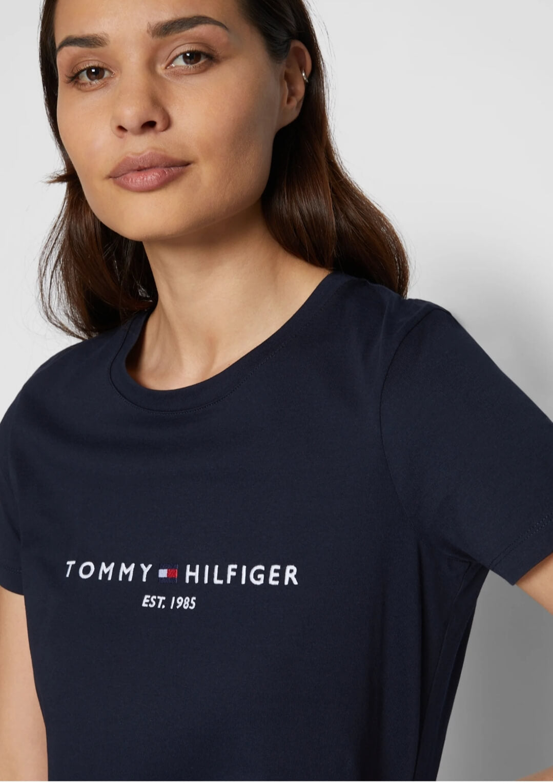 Tommy EST 1985 Basic Tee - Navy - Brand Store