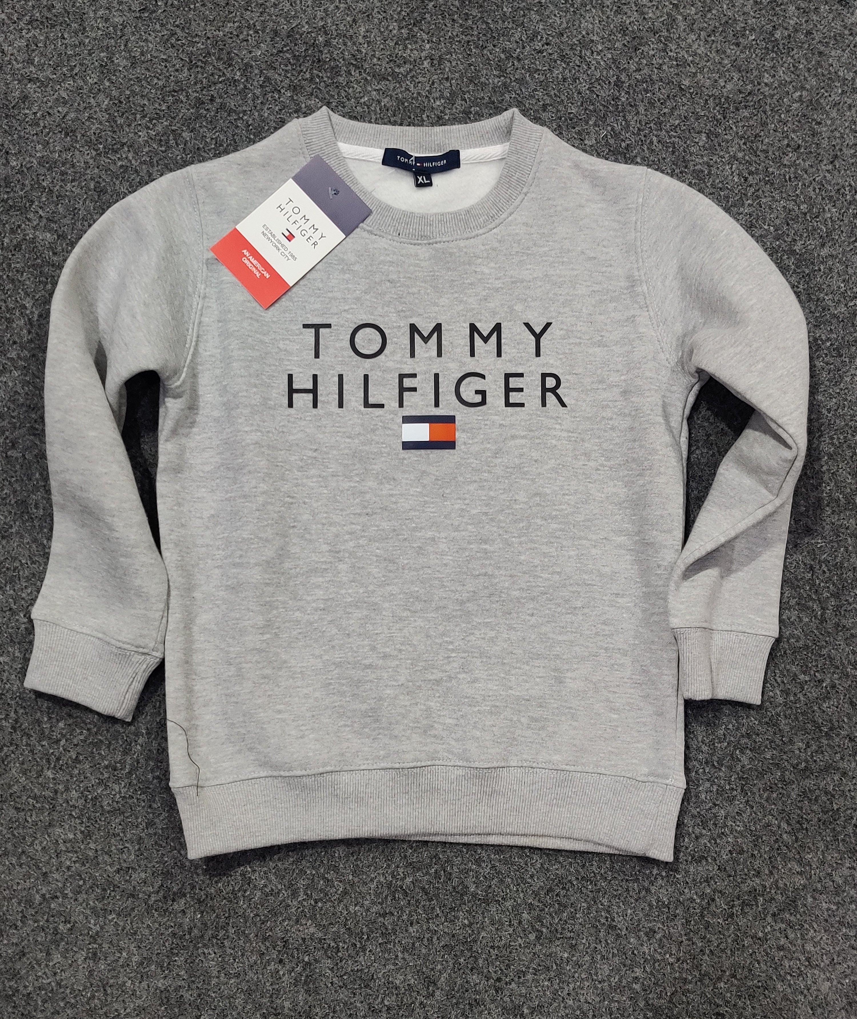 TH Logo Sweatshirt - Light Grey - Brand Store