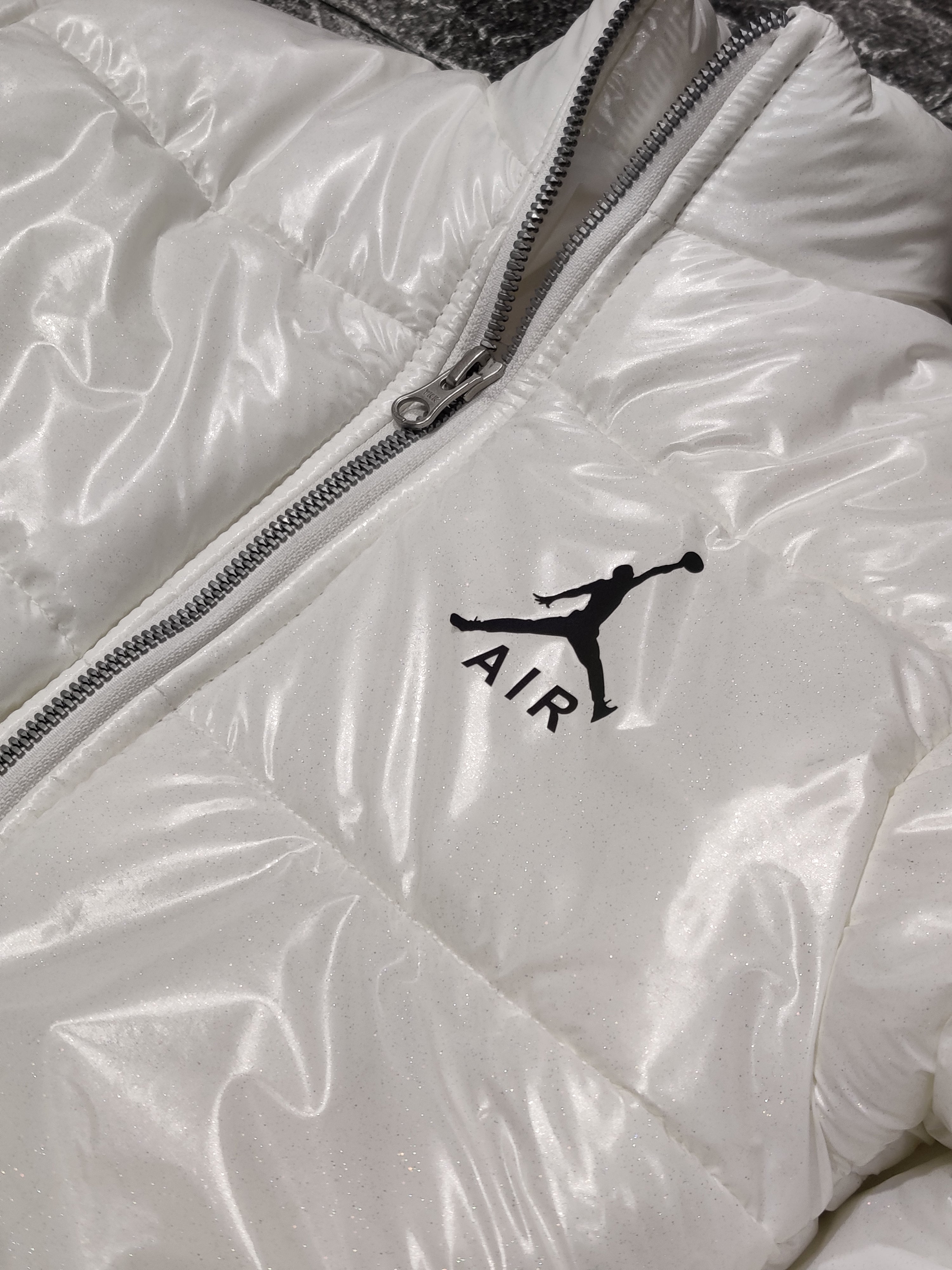 Kids Jordan Puffer Jacket -  White