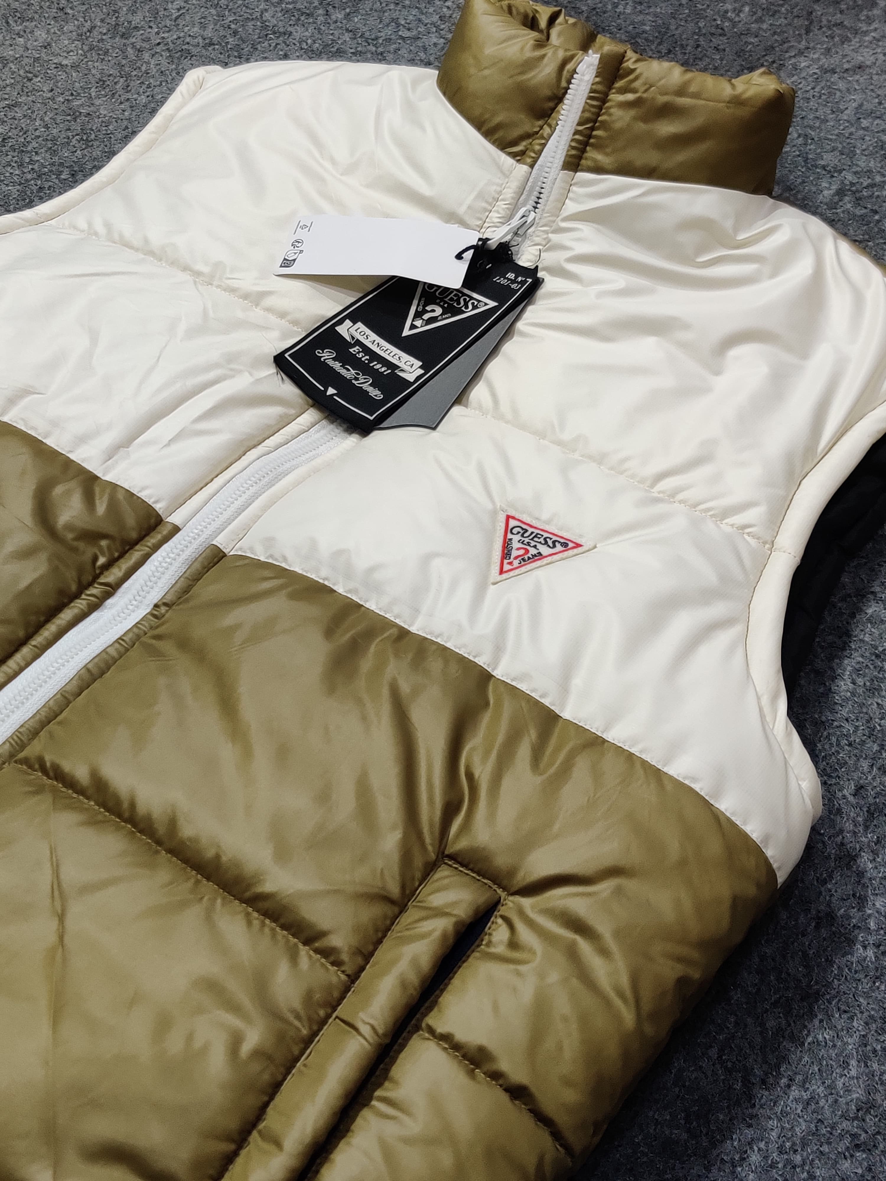 Guess Gilet Sleeveless - White/Gold