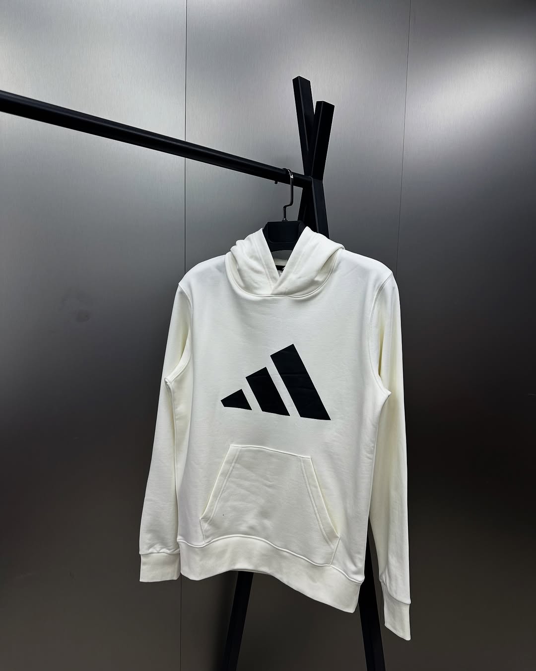 Adidas Pullover - White