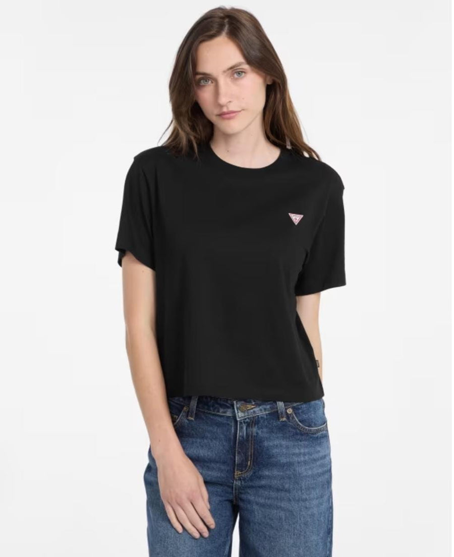 تي شيرت Guess بشعار الصدر - أسود