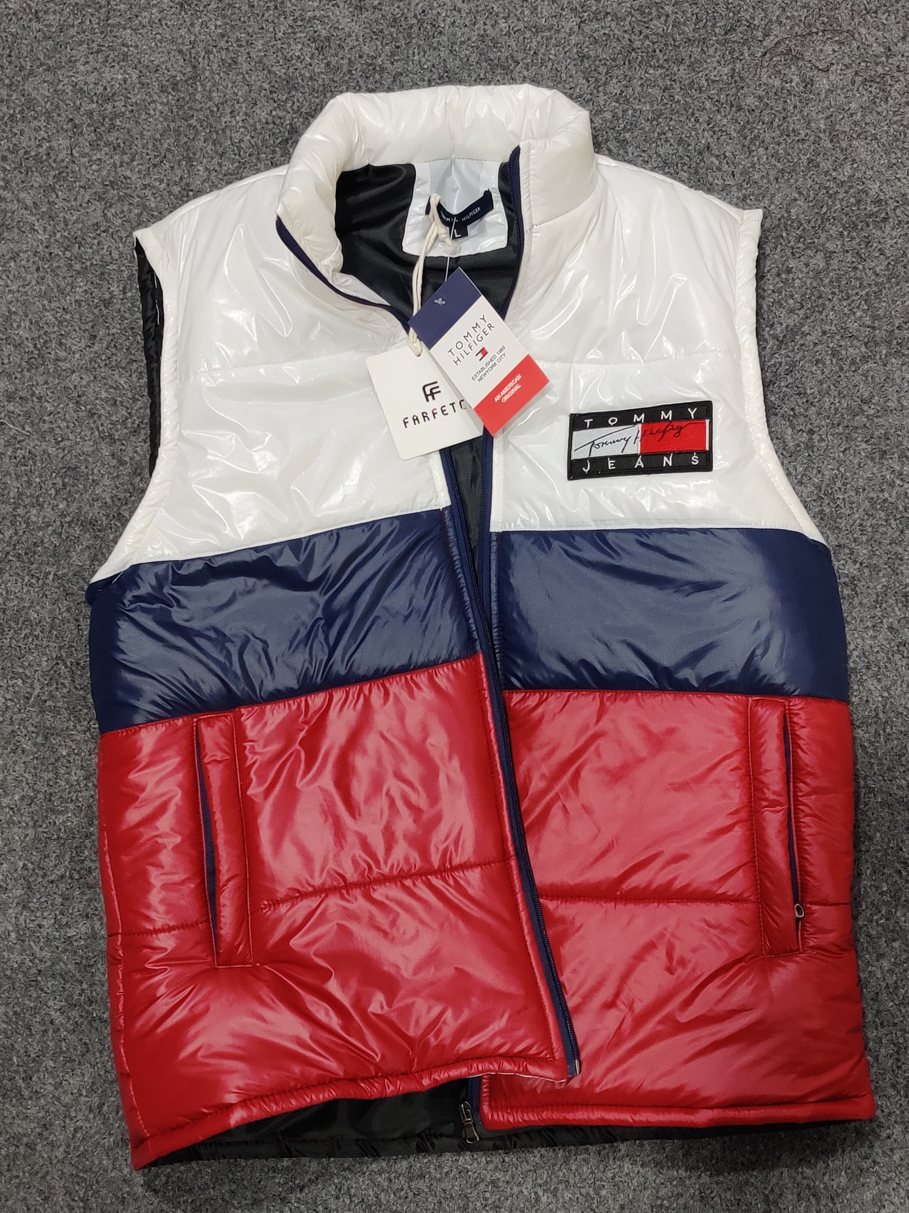 Tommy Jeans Sleeveless Gillet - Brand Store
